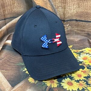 EUC Under Armour Navy Baseball Cap with American Flag Logo